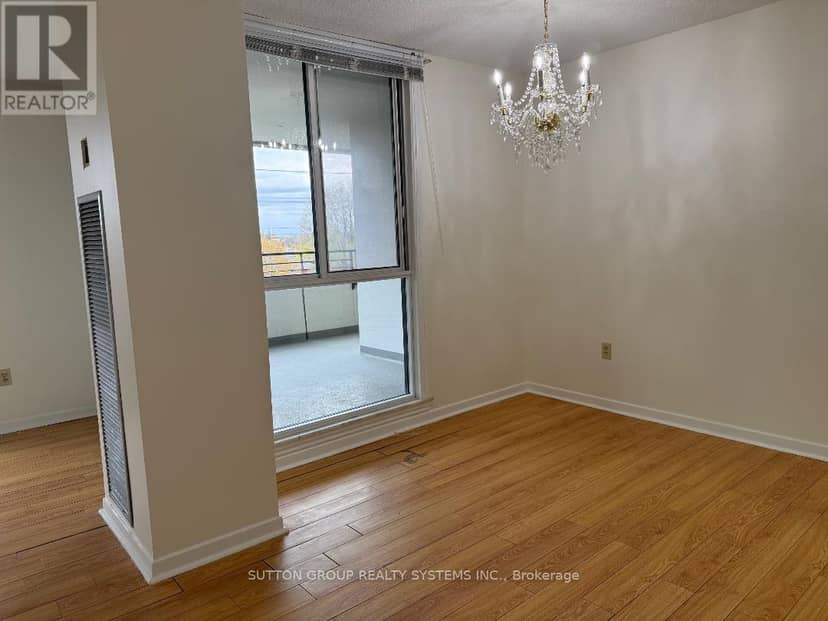 504 - 1300 Mississauga Valley Boulevard — photo 11 of 24