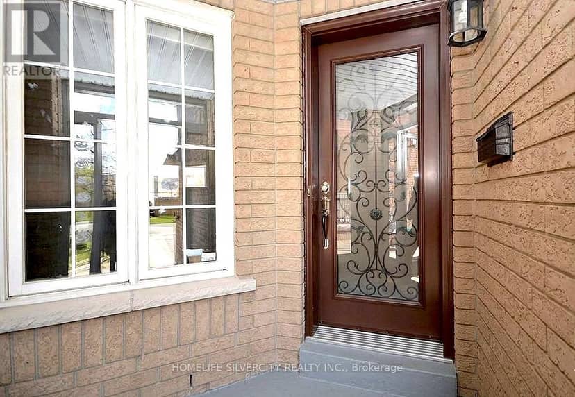 11 Rangeland Road — photo 3 of 38