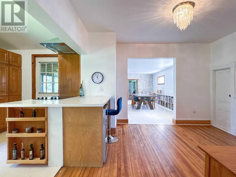 7668 St Peters Rd — photo 17 of 40