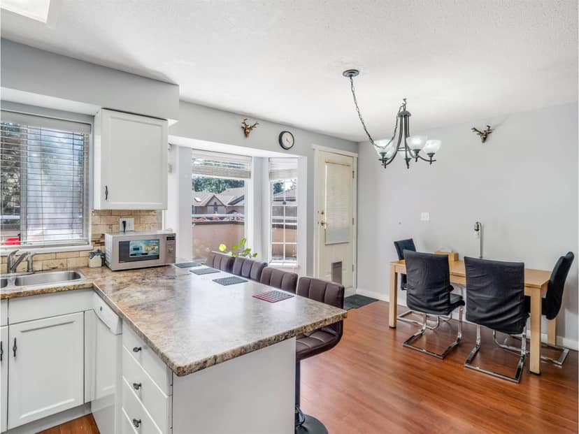 221 14861 98 AVENUE, Surrey, photo 4