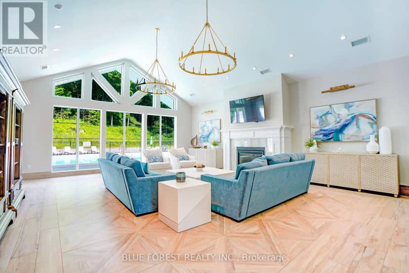 92 The Promenade — photo 13 of 16