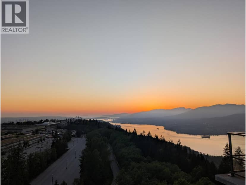 1308 8850 UNIVERSITY CRESCENT, Burnaby