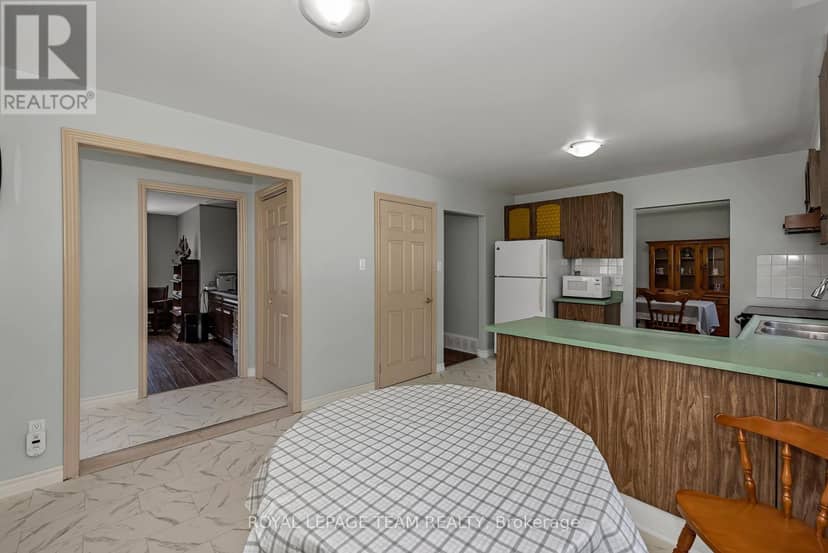73 Southpark Drive — photo 17 of 40