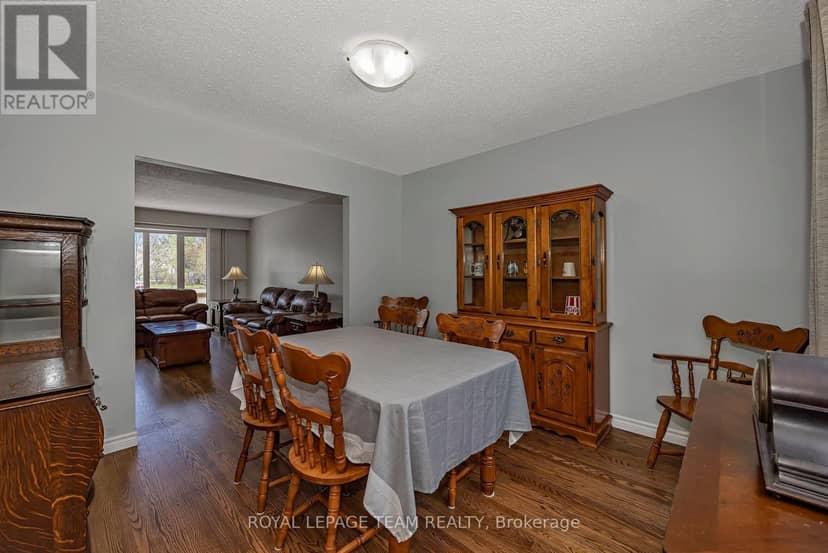 73 Southpark Drive — photo 9 of 40
