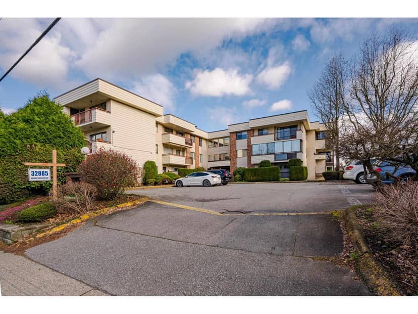 208 32885 GEORGE FERGUSON WAY, Abbotsford, photo 2