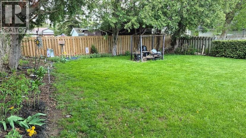 257 CEDAR Street — photo 3 of 29