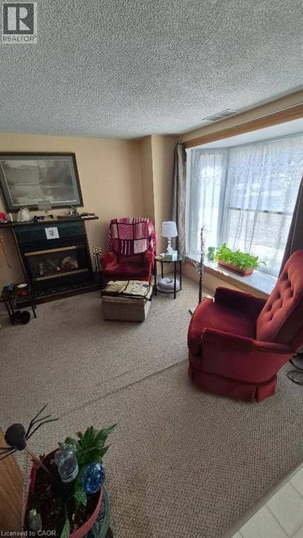 257 CEDAR Street — photo 8 of 29