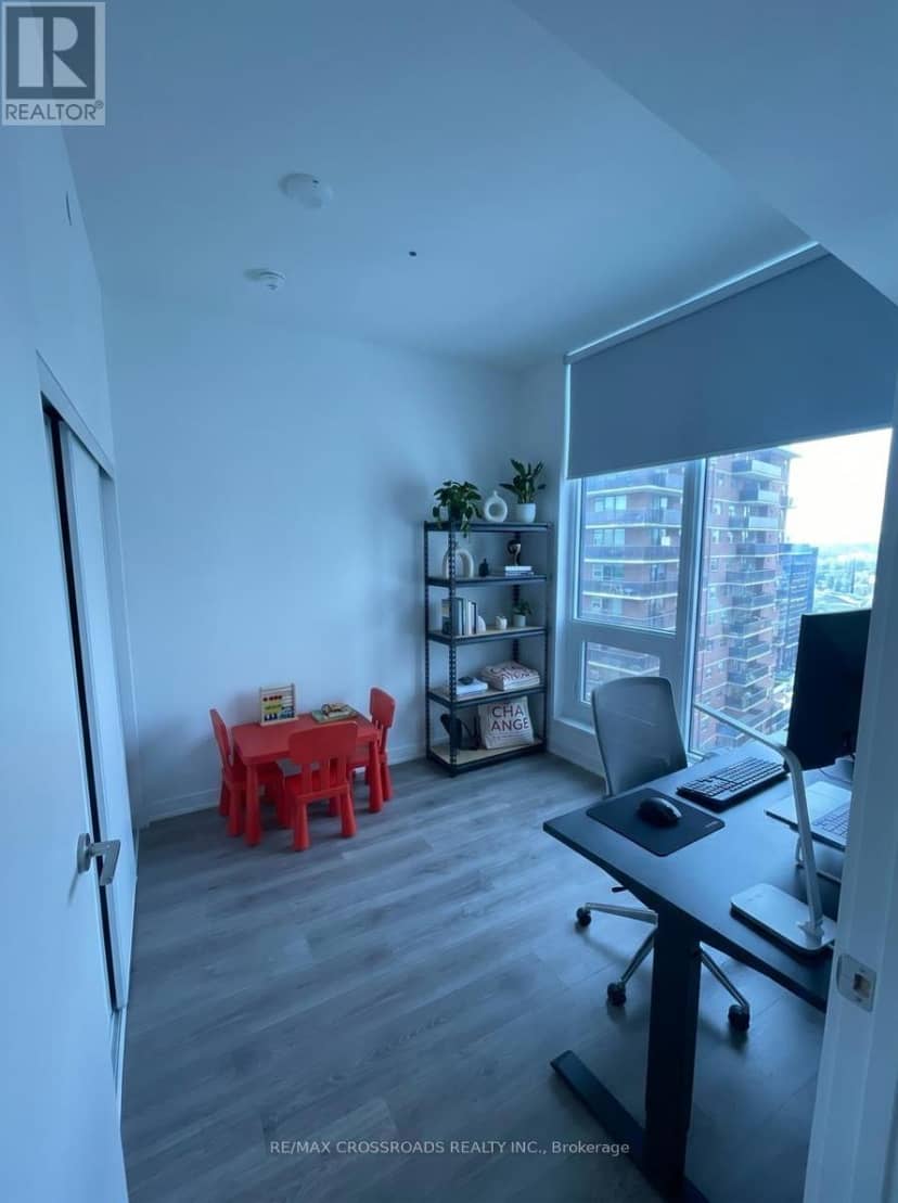 1804 - 28 Ann Street — photo 3 of 10