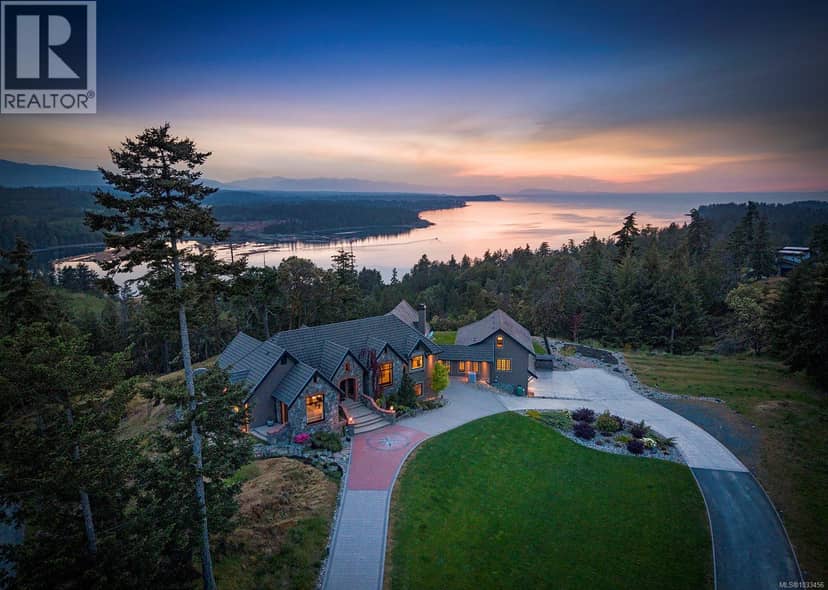1790 Claudet Rd, Nanoose Bay