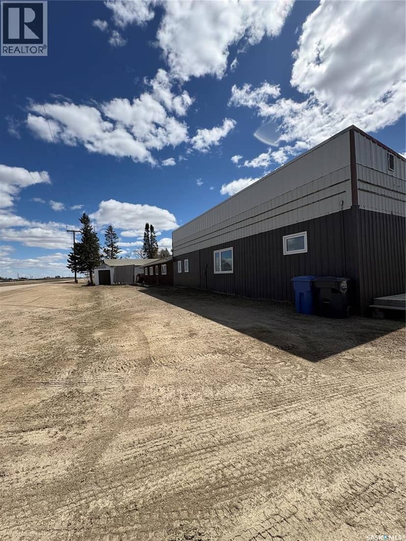 404 Yellowhead Highway — photo 1 of 27
