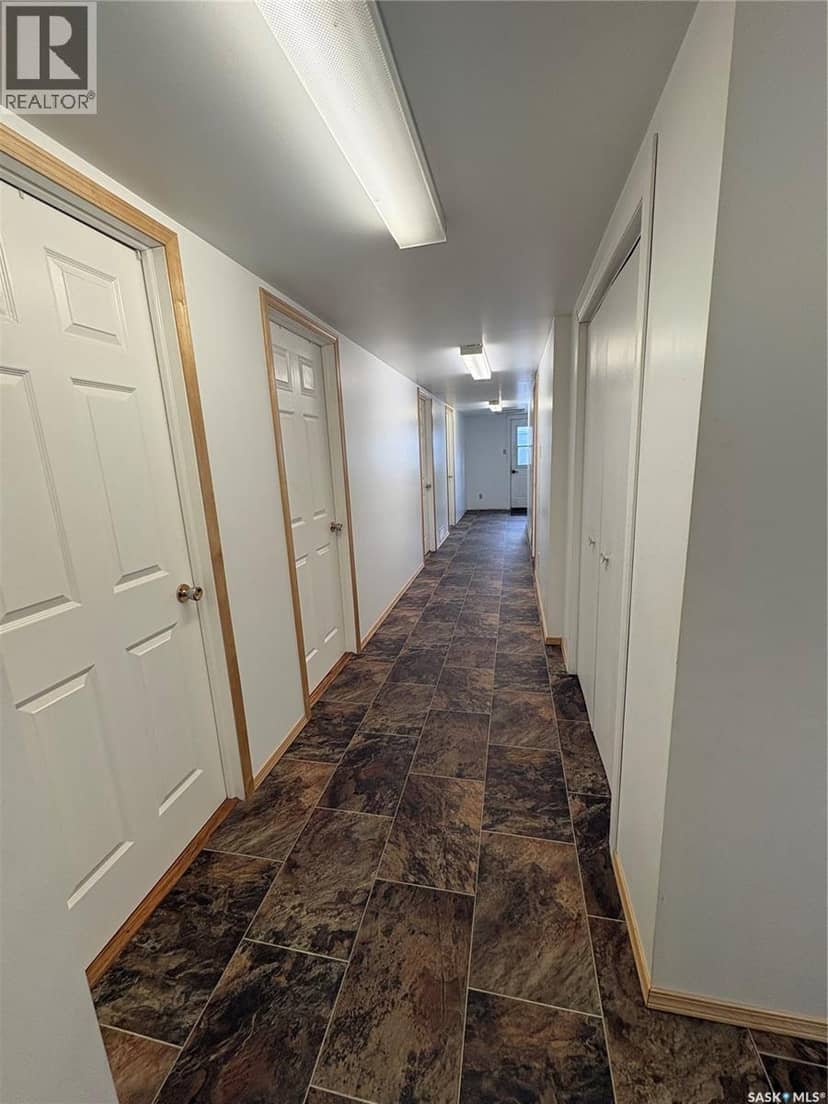 404 Yellowhead Highway — photo 10 of 27