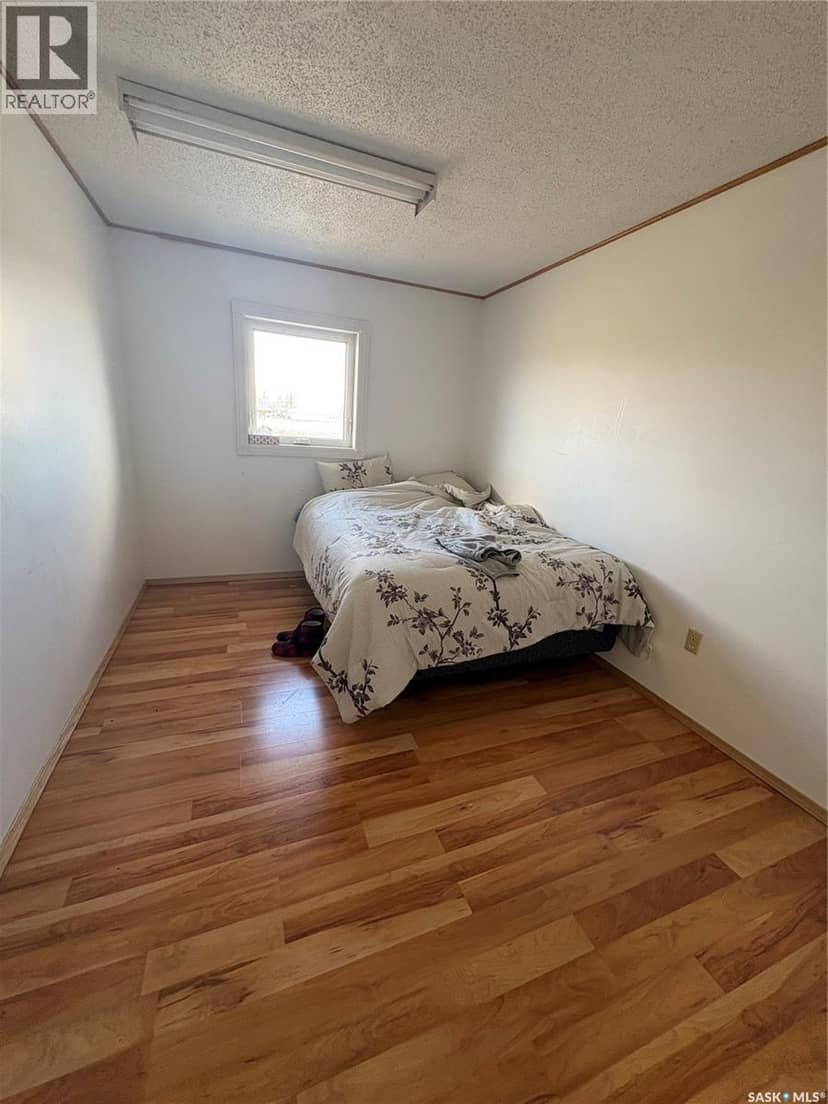 404 Yellowhead Highway — photo 13 of 27