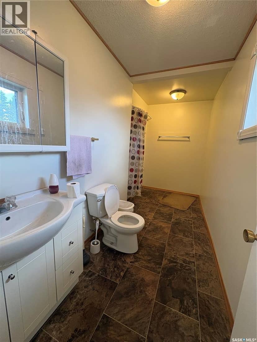 404 Yellowhead Highway — photo 14 of 27
