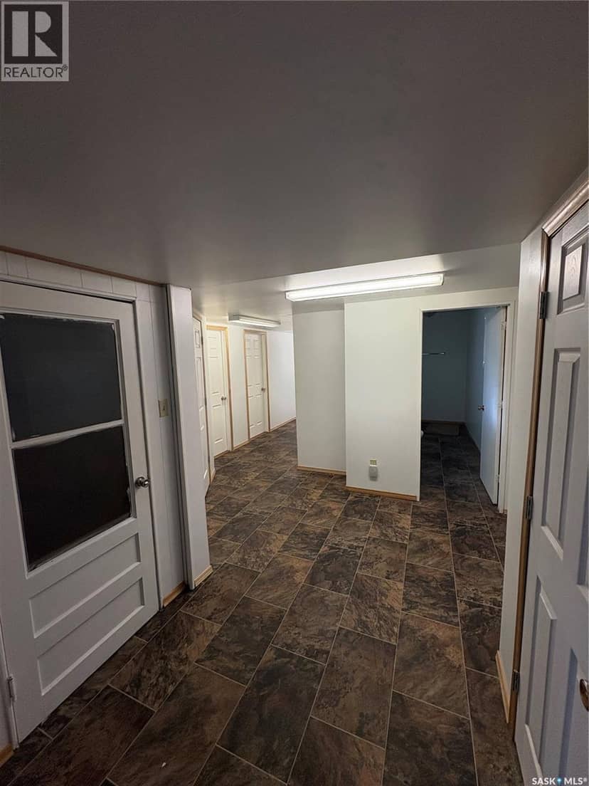 404 Yellowhead Highway — photo 18 of 27