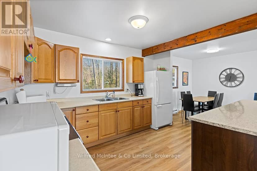 639 Bruce Road 13 — photo 12 of 40