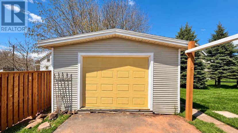 6 Ash Drive — photo 31 of 40
