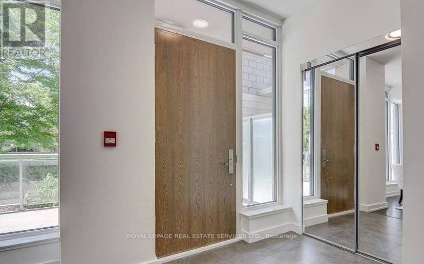 TH7 - 121 McMahon Drive — photo 3 of 23
