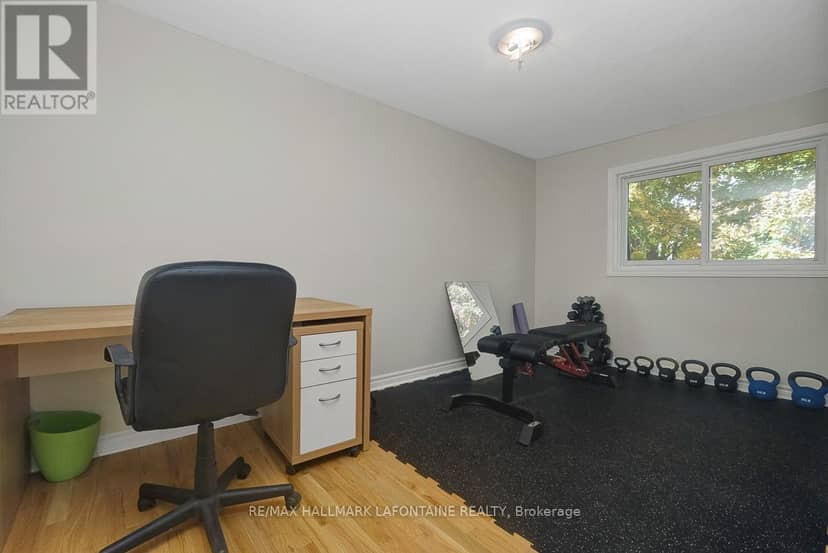 28 - 2 Bertona Street — photo 23 of 32