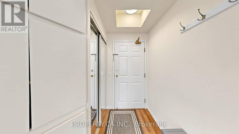 107 - 7398 Yonge Street — photo 31 of 40