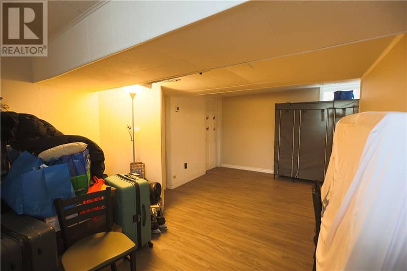 422 Queen Street — photo 14 of 24