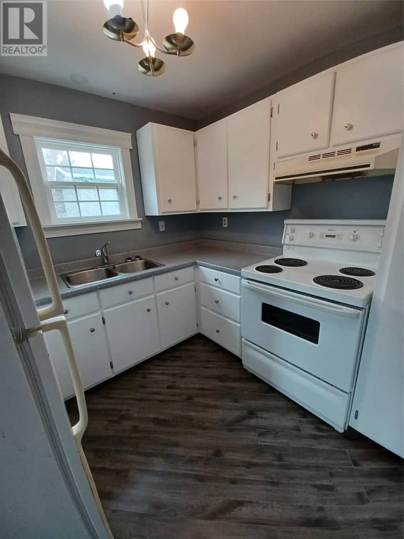253 Main Street N, Glovertown, photo 3
