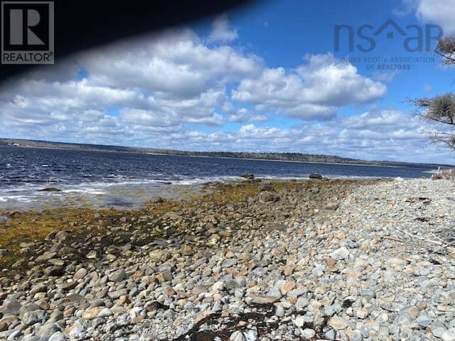PID: 80118946 Fredericks Road — photo 3 of 5