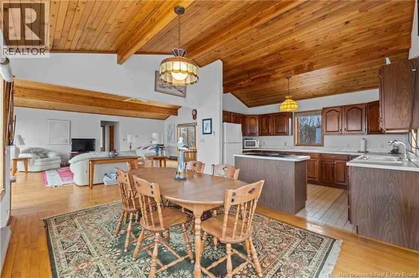 572 Fundy Drive — photo 12 of 40