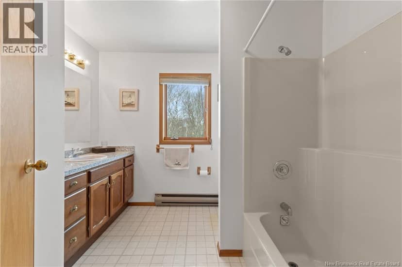 572 Fundy Drive — photo 17 of 40