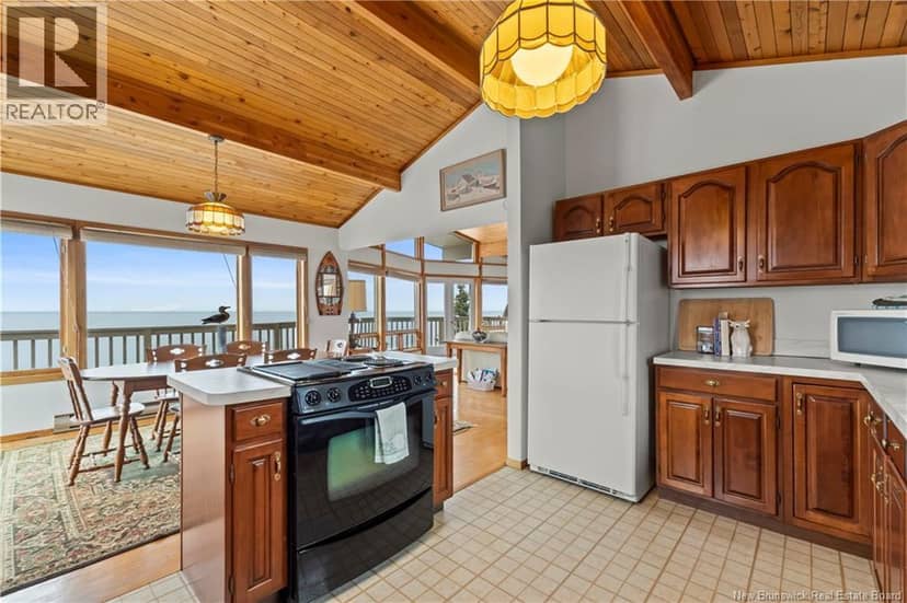 572 Fundy Drive — photo 16 of 40
