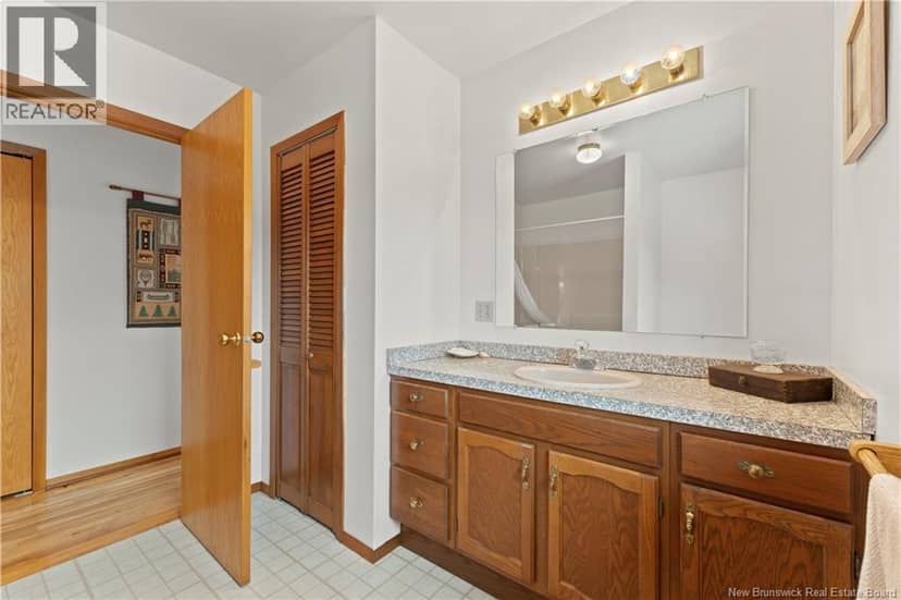 572 Fundy Drive — photo 19 of 40