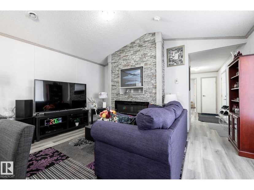 #79 305 Calahoo RD, Spruce Grove, photo 3