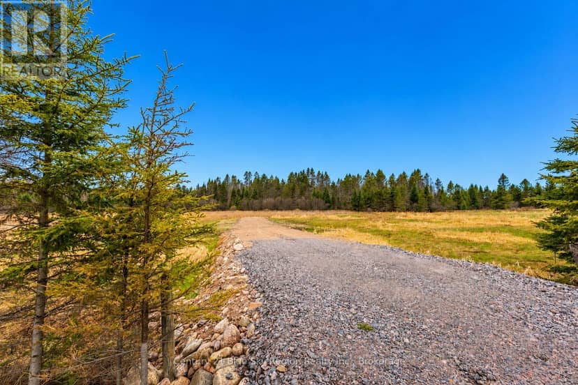 1185 Corbeil Road, East Ferris, photo 2