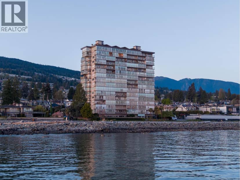 1503 150 24TH STREET, West Vancouver, photo 2