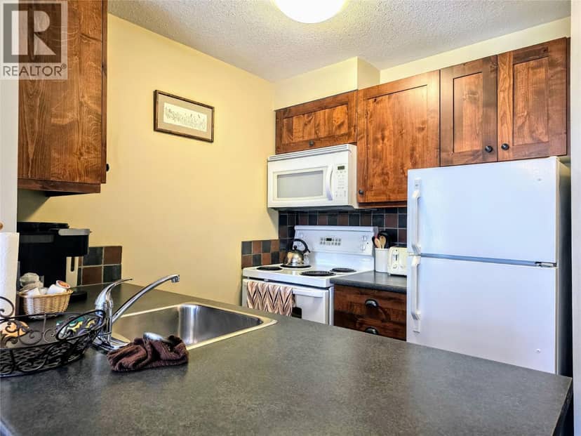 2070 Summit Drive Unit# 304, Panorama, photo 7