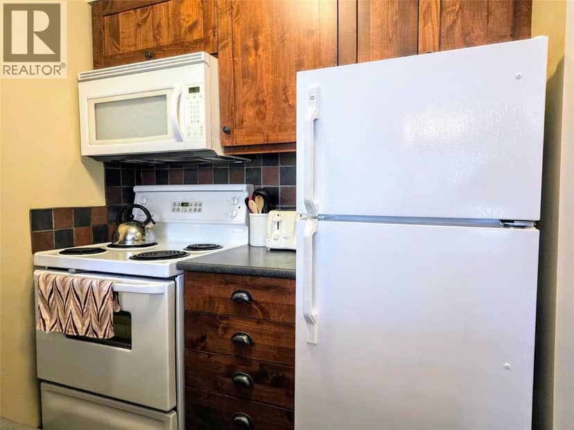 2070 Summit Drive Unit# 304, Panorama, photo 8