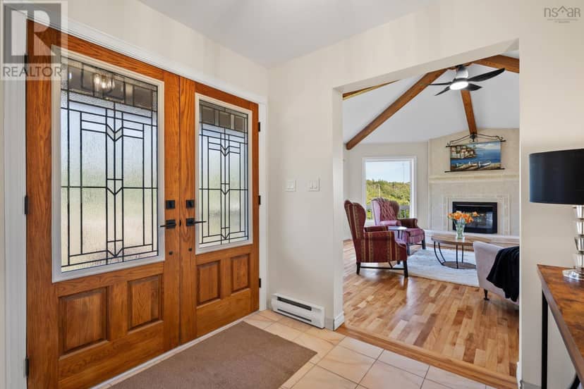 1518 Patrice Road — photo 9 of 40