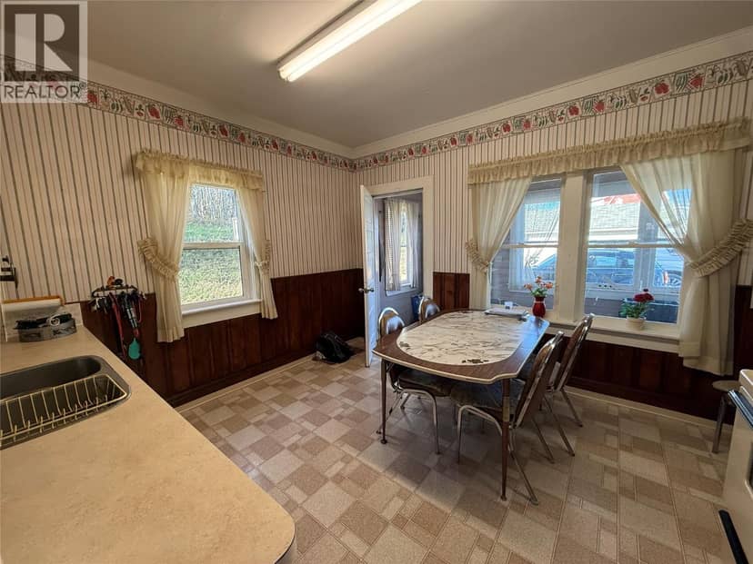 1040a 49 Highway, Dawson Creek, photo 6
