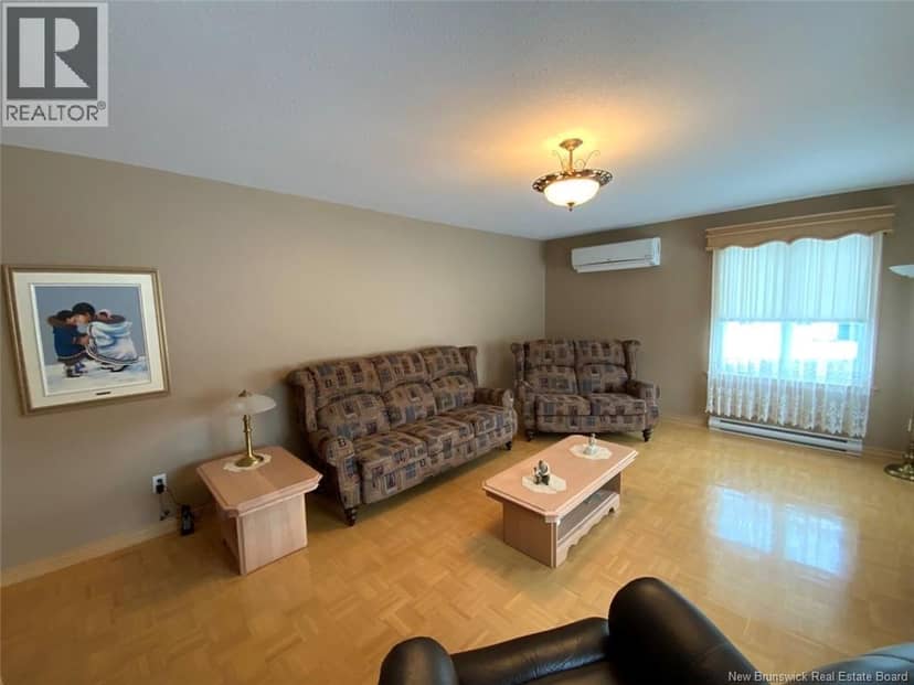 432 Isidore-Boucher Boulevard — photo 3 of 23