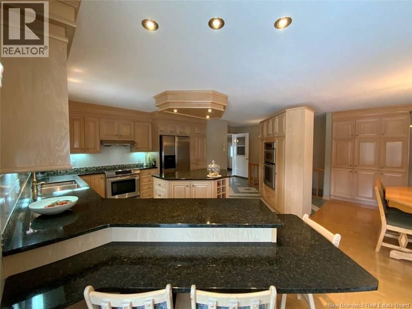 432 Isidore-Boucher Boulevard — photo 4 of 23