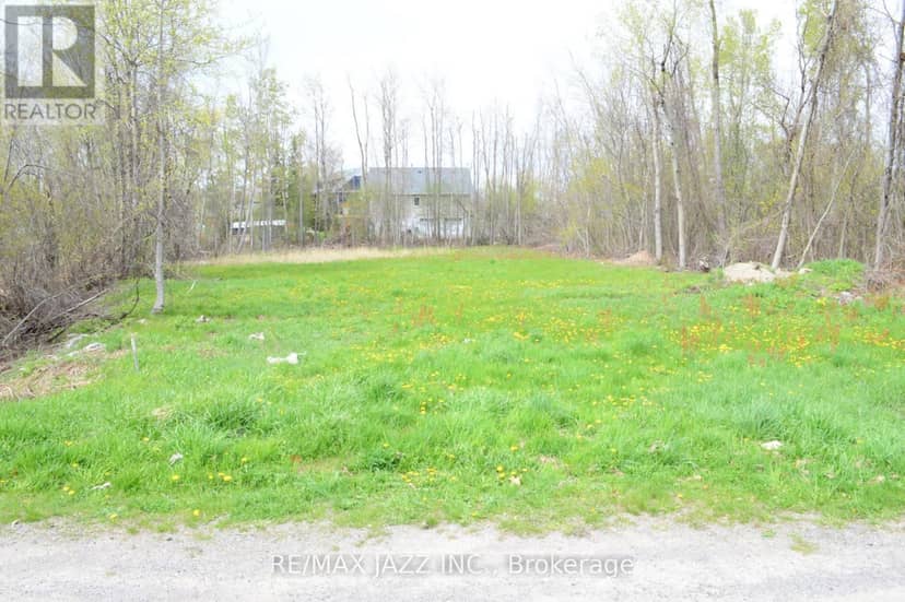 8 Helen Crescent — photo 1 of 8