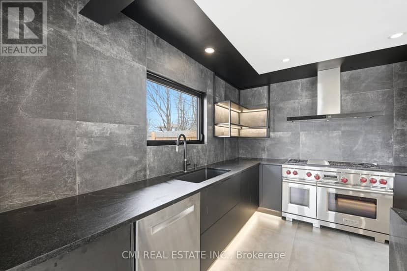 23 Logstone Crescent — photo 12 of 40
