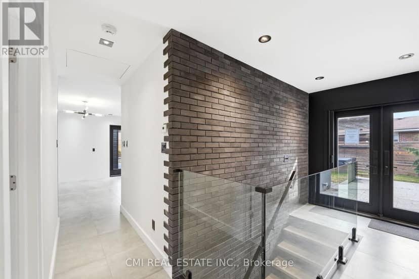 23 Logstone Crescent — photo 16 of 40