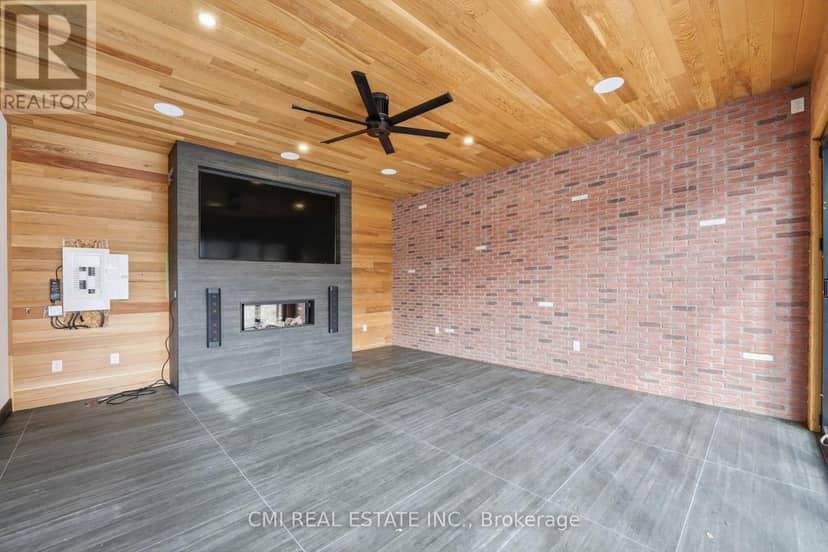 23 Logstone Crescent — photo 39 of 40