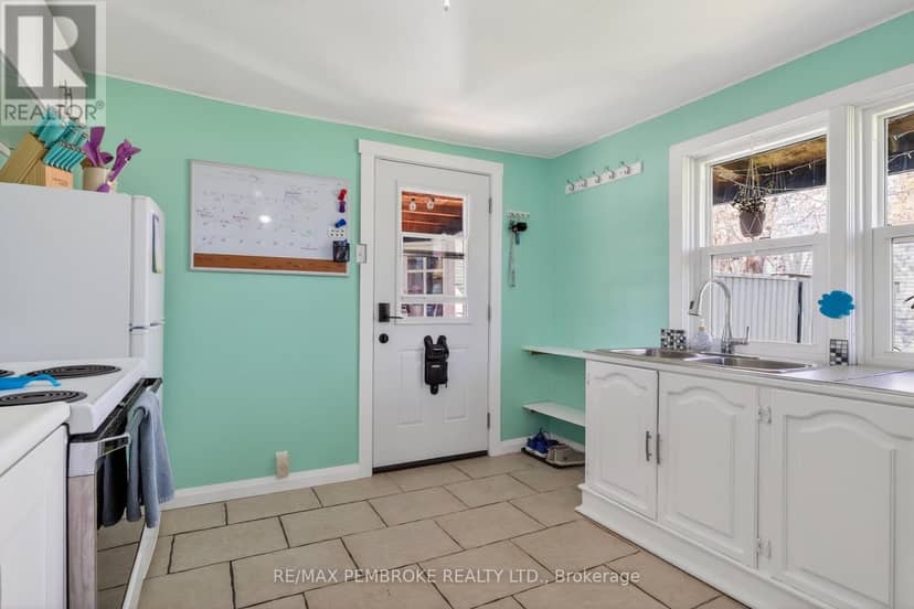 302 Willard Street — photo 6 of 26