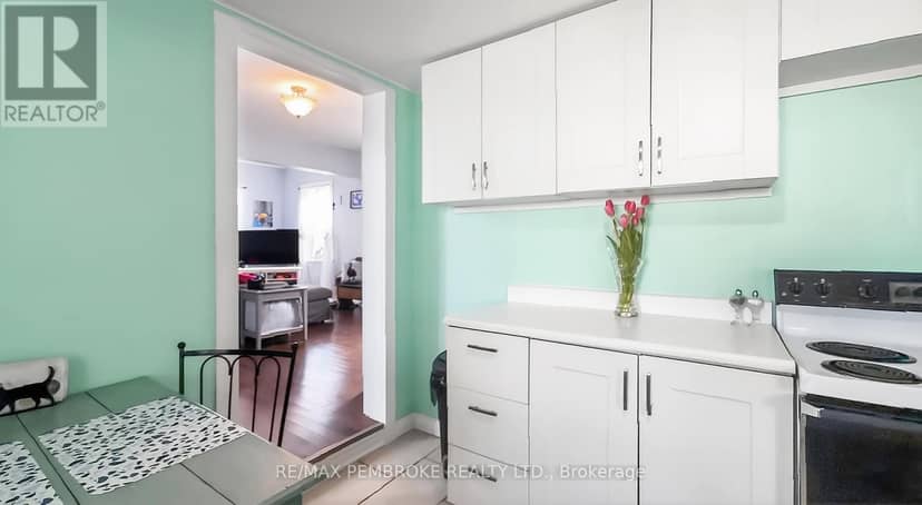 302 Willard Street — photo 9 of 26