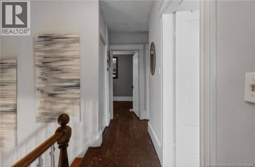 144 Dufferin Street — photo 27 of 40