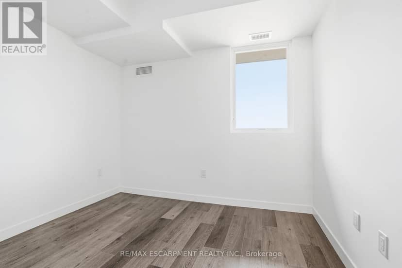 315 - 7549B Kalar Road — photo 15 of 40