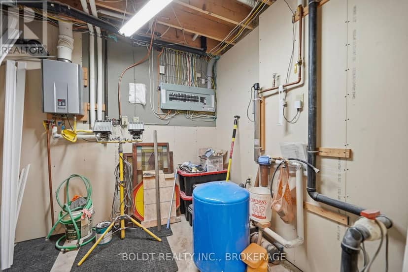 4720 College Road — photo 37 of 40