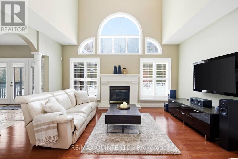 2 Treeview Avenue — photo 14 of 40
