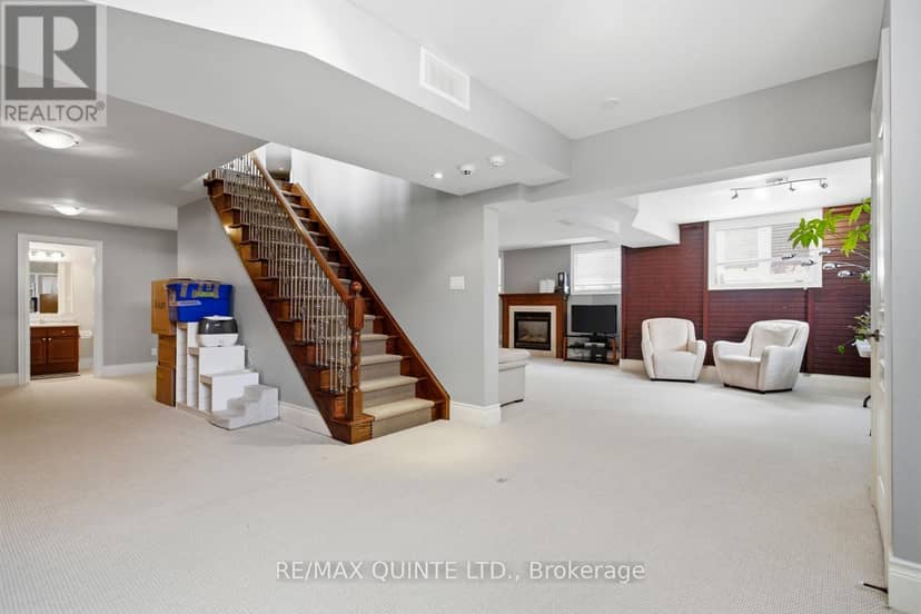 2 Treeview Avenue — photo 28 of 40